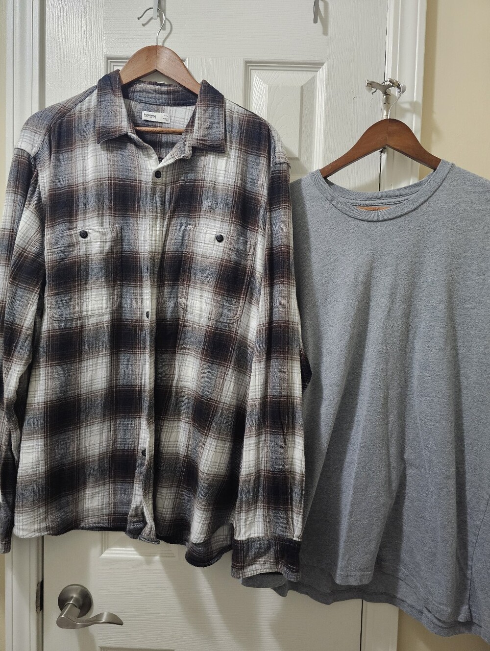 Mens Flannel & Basic Tshirt